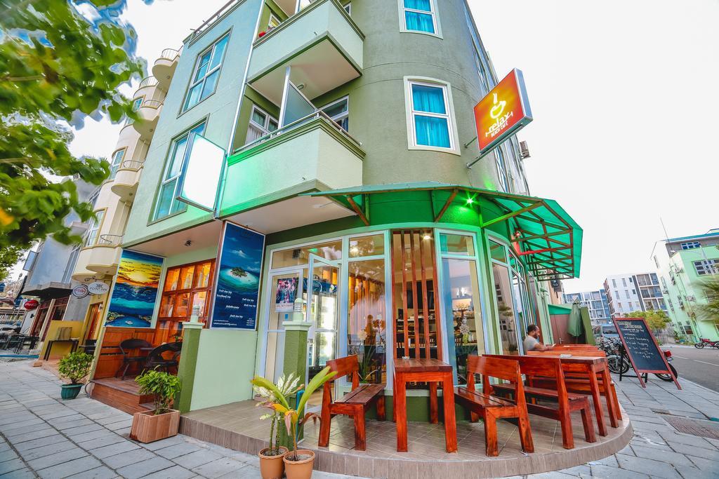Relax Beach Inn Мале Екстериор снимка