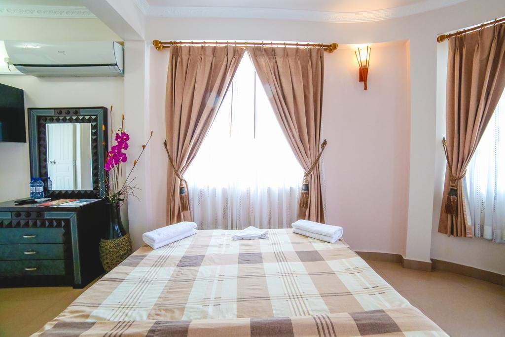 Relax Beach Inn Мале Екстериор снимка