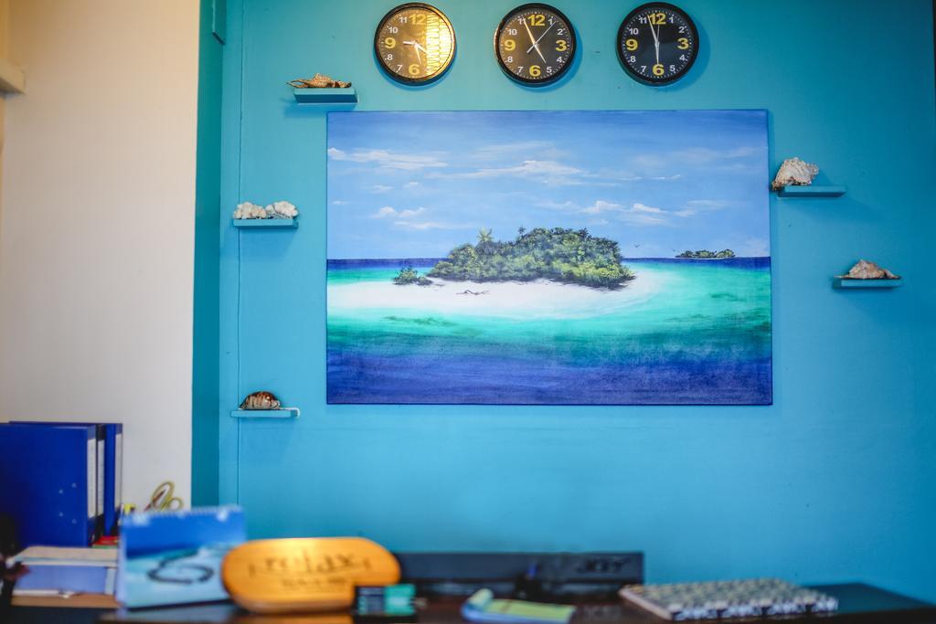 Relax Beach Inn Мале Екстериор снимка