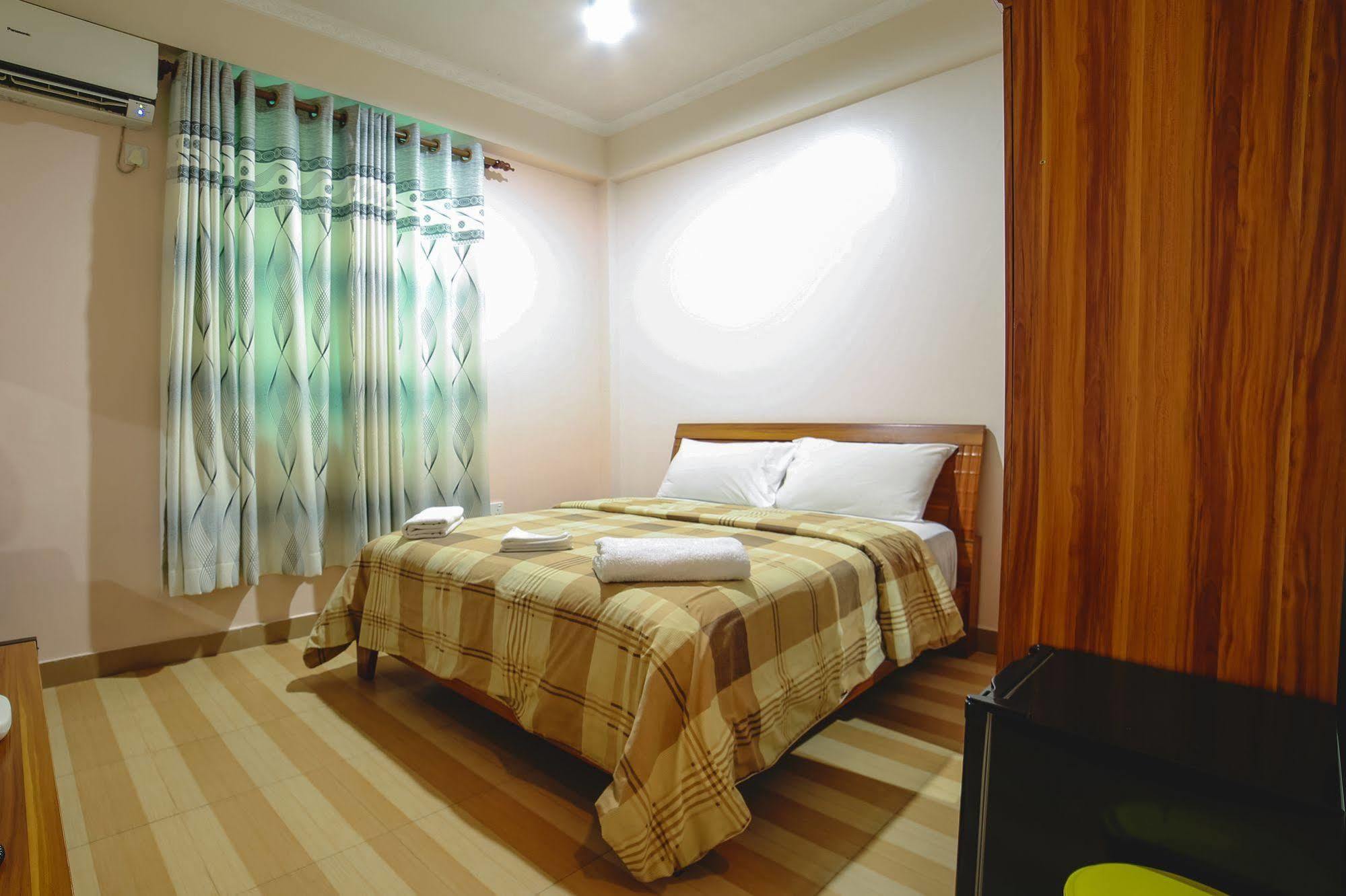 Relax Beach Inn Мале Екстериор снимка